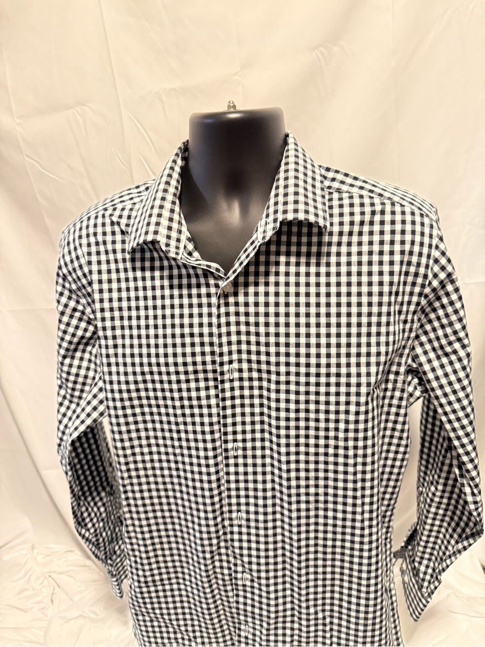 Haggar Black and White Gingham Dress Shirt